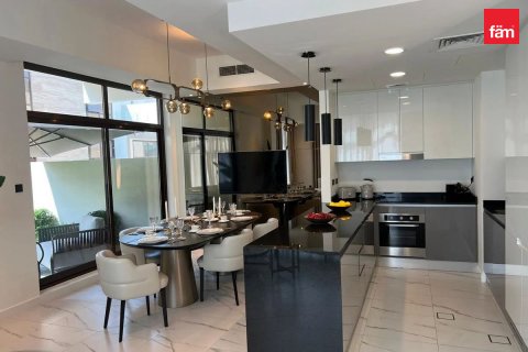 Vila v Dubai, SAE 4 ložnice, 288 m² Č.: 579308 - fotografie 5