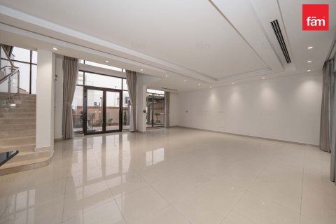 Vilă de închiriat în Dubai, EAU 5 dormitoare, 474.3 mp. №703775 - poză 6