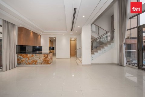 Vilă de închiriat în Dubai, EAU 5 dormitoare, 474.3 mp. №703775 - poză 5