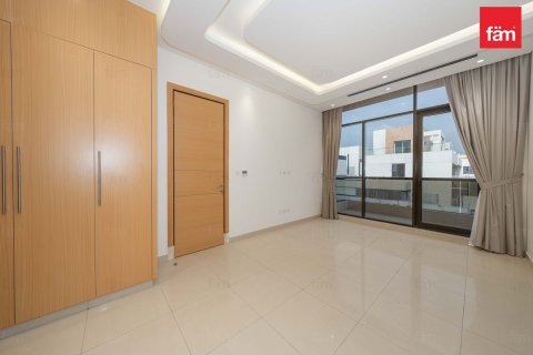Vilă de închiriat în Dubai, EAU 5 dormitoare, 474.3 mp. №703775 - poză 14