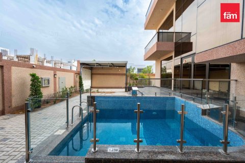 Vilă de închiriat în Dubai, EAU 5 dormitoare, 474.3 mp. №703775 - poză 4
