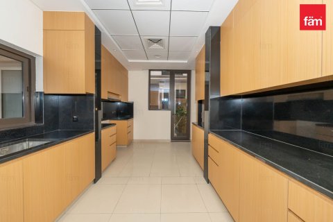 Vilă de închiriat în Dubai, EAU 5 dormitoare, 474.3 mp. №703775 - poză 24
