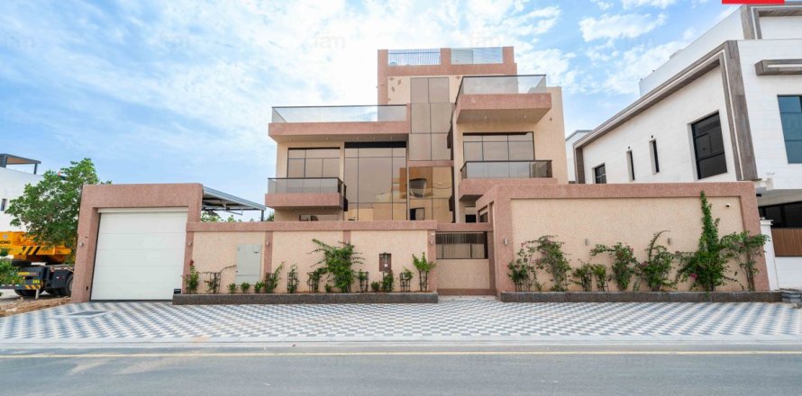 Vilă în Dubai, EAU 5 dormitoare, 474.3 mp.  №703775