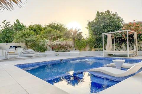 Müüa ridamaja asukohaga Dubai, AÜE: 4 magamistoaga, 205 m² Nr 713352 - pilt 24