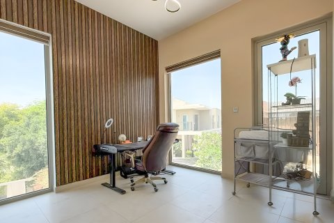 Müüa ridamaja asukohaga Dubai, AÜE: 4 magamistoaga, 205 m² Nr 713352 - pilt 14