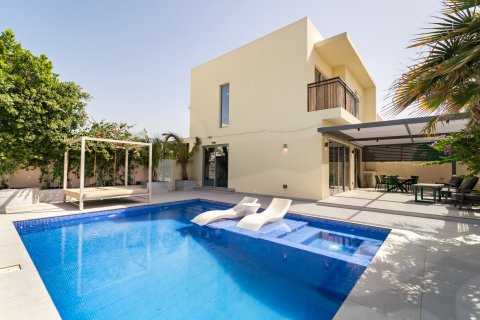 Müüa ridamaja asukohaga Dubai, AÜE: 4 magamistoaga, 205 m² Nr 713352 - pilt 3