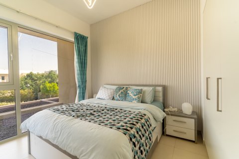 Müüa ridamaja asukohaga Dubai, AÜE: 4 magamistoaga, 205 m² Nr 713352 - pilt 15