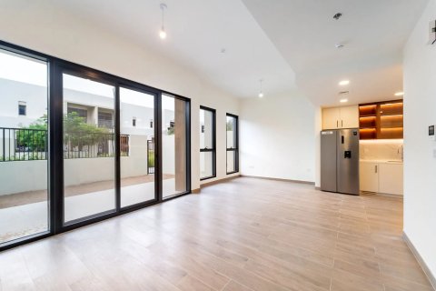 Διαμέρισμα σε Dubai, ΗΑΕ 3 υπνοδωμάτια, 218 τ.μ. Αρ. 713349 - φωτογραφία 2