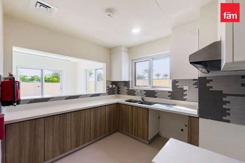 Városi lakóépület itt: Dubai, EAE, 3 hálószoba, 161 m², azonosító: 685916 - fénykép 2