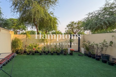 Adosado en alquiler en Dubai Land, Dubai, EAU 3 dormitorios, 161.35950458 m2 № 650908 - foto 11