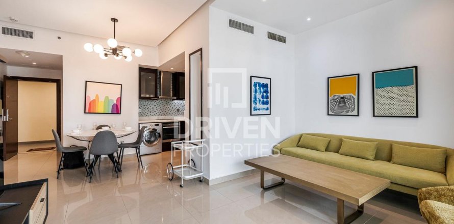 Apartament në Business Bay, Dubai, Emiratet e Bashkuara Arabe 1 dhomë gjumi, 80 m2. № 603740