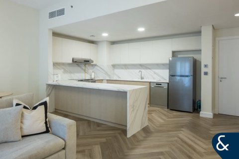 Byt v Jumeirah Golf Estates, Dubai, SAE 2 ložnice, 128 m² Č.: 667012 - fotografie 4