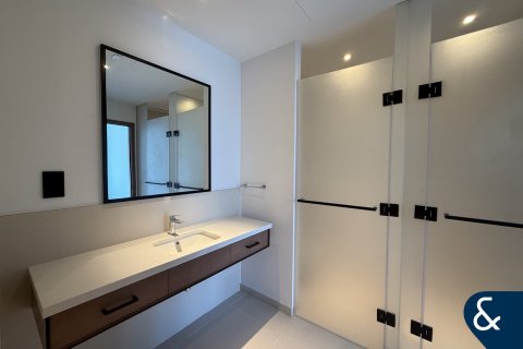 Apartment in Dubai Marina, Dubai, UAE 2 bedrooms, 147 sq.m. № 667011 - photo 6