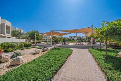 Rijtjeshuis te huur in Reem, Dubai, VAE 3 slaapkamers, 238 vr.m., nr 690817 - foto 27