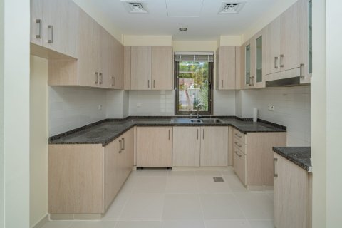 Rijtjeshuis te huur in Reem, Dubai, VAE 3 slaapkamers, 238 vr.m., nr 690817 - foto 9