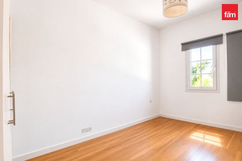 Vila di Dubai, UEA 3 kamar tidur, 212.5 m2 nomor 739576 - foto 8