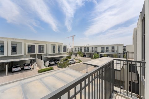Rijtjeshuis te koop in Dubai, VAE 3 slaapkamers, 204 vr.m., nr 703237 - foto 18