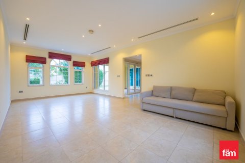 Vila u gradu Jumeirah Park, Dubai, UAE 3 spavaće sobe, 524.5 m2 Br. 753258 - Slika 3