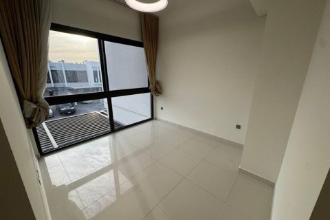 Таунхаус DAMAC Hills (Akoya by DAMAC), Дубай, БАӘ-да 5 жатын бөлмелер, 175 м² № 726978 - фото 4