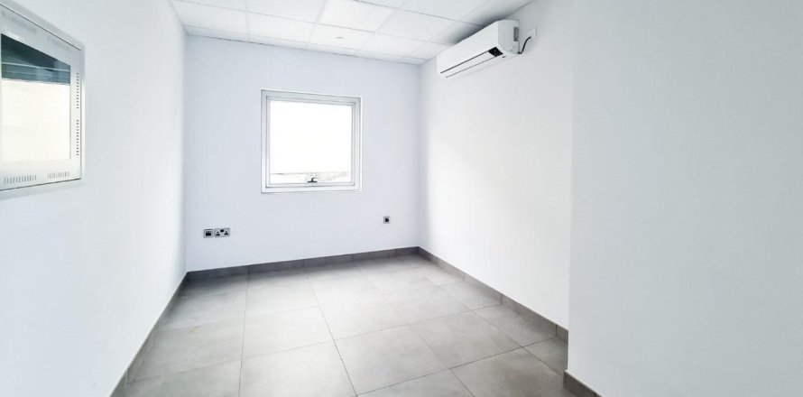 Bodega sa RAK FTZ, Ras Al Khaimah, UAE 465 sq.m. № 656819