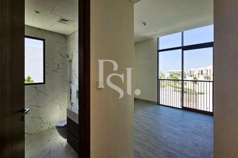 Villa à vendre à Abu Dhabi, EAU 4 chambres, 340 m2 № 716445 - photo 2