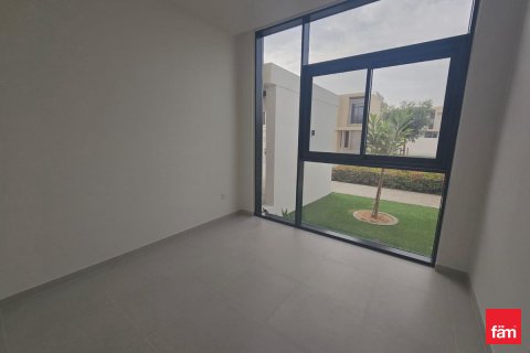 Vilă de închiriat în Dubai, EAU 3 dormitoare, 160.7 mp. №702275 - poză 6