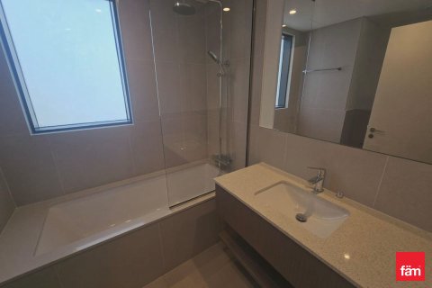 Vilă de închiriat în Dubai, EAU 3 dormitoare, 160.7 mp. №702275 - poză 12