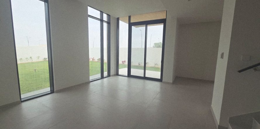 Vilă în Dubai, EAU 3 dormitoare, 160.7 mp.  №702275