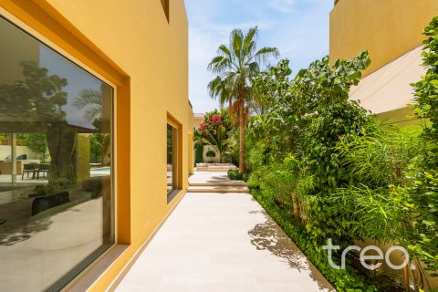 فيلا للبيع في Jumeirah Park، دبي، الإمارات العربية المتحدة 4 غرفة نوم ، 327.67 متر مربع ، رقم 733082 - صورة 27