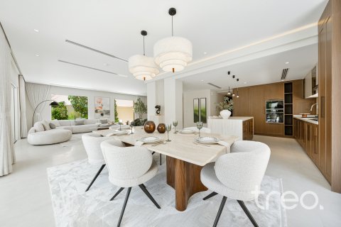 فيلا للبيع في Jumeirah Park، دبي، الإمارات العربية المتحدة 4 غرفة نوم ، 327.67 متر مربع ، رقم 733082 - صورة 8