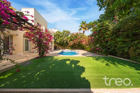 Vilă de vânzare în Meadows, Dubai, EAU 4 dormitoare, 343.74 mp.  №733077 - poză 24
