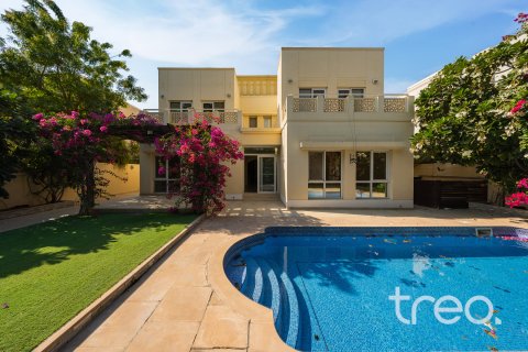 Vilă de vânzare în Meadows, Dubai, EAU 4 dormitoare, 343.74 mp.  №733077 - poză 2