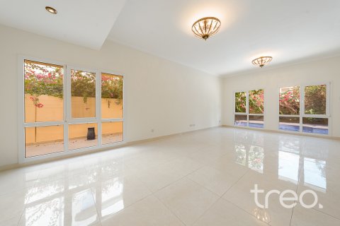 Vilă de vânzare în Meadows, Dubai, EAU 4 dormitoare, 343.74 mp.  №733077 - poză 7