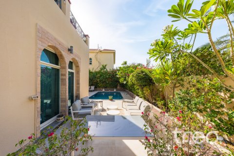 Vila u The Villa, Dubai, UAE 5 spavaćih soba, 371.61 m2 Br. 733106 - fotografija 29