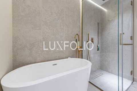 Apartment in Downtown Dubai (Downtown Burj Dubai), Dubai, UAE 2 bedrooms, 139 sq.m. № 627451 - photo 9