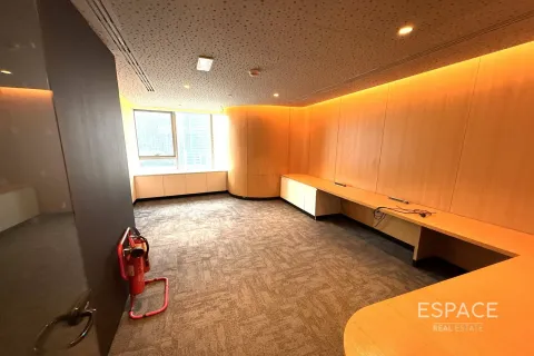 Jumeirah Lake Towers, Dubai, BAE’de kiralık office 504 m&sup2; No 670194 - fotoğraf 14