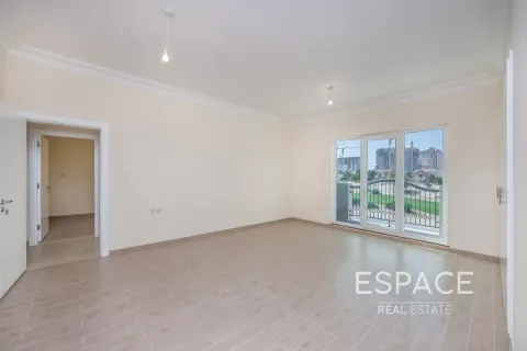 Villa til leje i Dubai Sports City, Dubai, UAE 5 soveværelser, 446 kvm № 670192 - foto 11