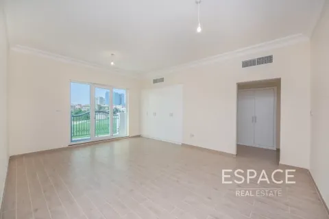 Villa til leje i Dubai Sports City, Dubai, UAE 5 soveværelser, 446 kvm № 670192 - foto 10