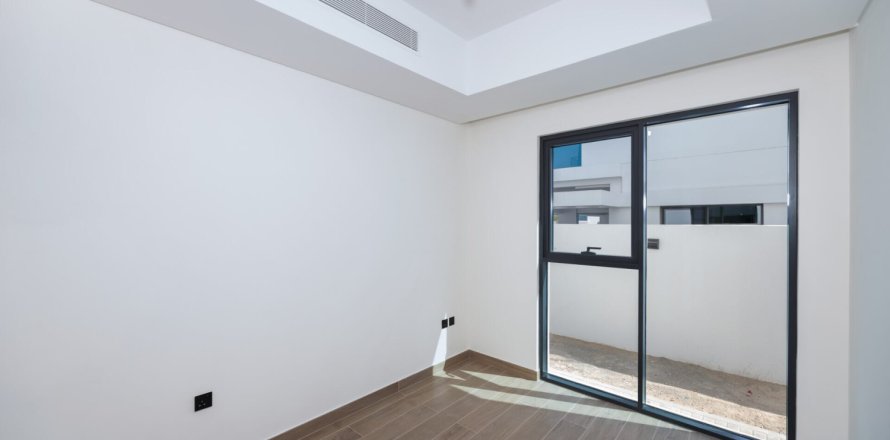 Maison de ville à Damac Lagoons, Dubai, EAU: 5 chambres, 306 m2 № 695345