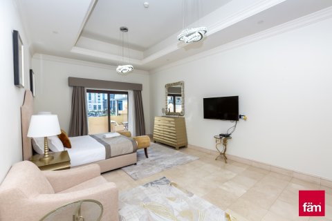 Apartment in Palm Jumeirah, Dubai, UAE 3 bedrooms, 455.9 sq.m. № 695344 - photo 18