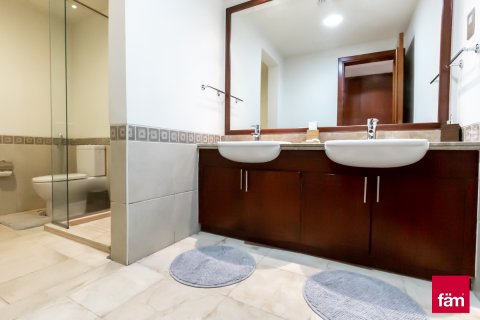 Apartment in Palm Jumeirah, Dubai, UAE 3 bedrooms, 455.9 sq.m. № 695344 - photo 15