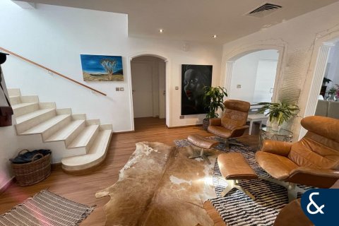 阿联酋 Dubai Meadows 待售 : 5 卧, 391 平方米 , 编号667724 - 照片 2