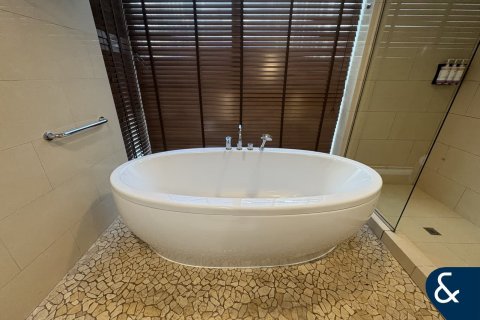 Apartmen di Jumeirah Lake Towers, Dubai, UAE 1 bilik tidur, 80 meter persegi № 667723 - foto 6