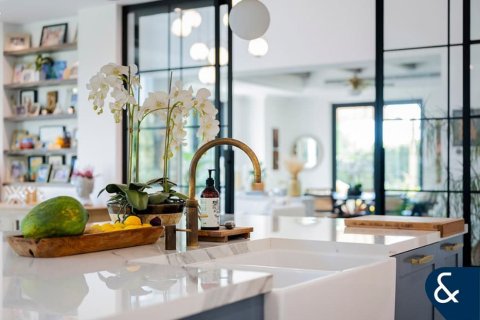 Huvila Jumeirah Islands, Dubai, Arabiemiraatit 4 makuuhuonetta, 530 m2 № 667725 - kuva 19