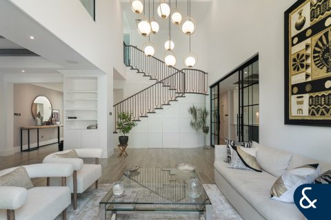 Huvila Jumeirah Islands, Dubai, Arabiemiraatit 4 makuuhuonetta, 530 m2 № 667725 - kuva 2