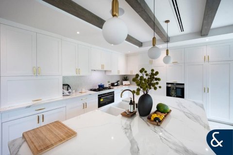 Huvila Jumeirah Islands, Dubai, Arabiemiraatit 4 makuuhuonetta, 530 m2 № 667725 - kuva 18