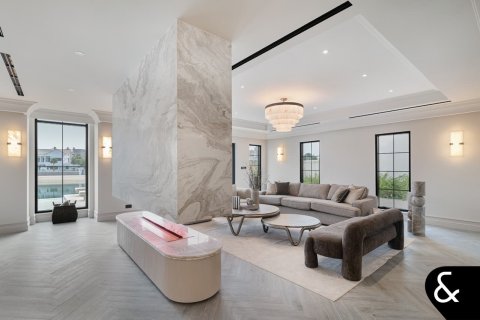 Villa til salgs i Palm Jumeirah, Dubai, Emiratene 5 soverom, 465 kvm Nr. 667726 - Foto 6