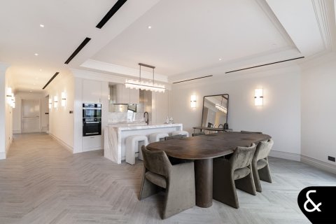 Villa til salgs i Palm Jumeirah, Dubai, Emiratene 5 soverom, 465 kvm Nr. 667726 - Foto 9