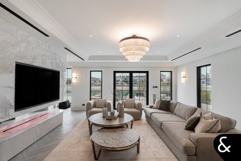 Villa til salgs i Palm Jumeirah, Dubai, Emiratene 5 soverom, 465 kvm Nr. 667726 - Foto 4