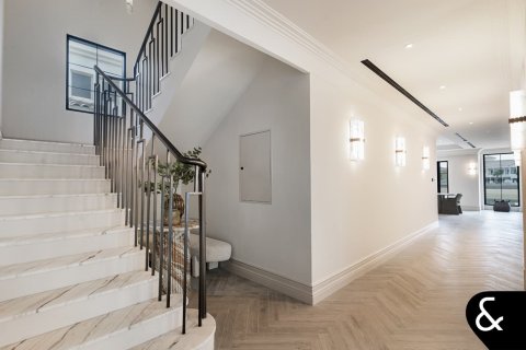 Villa til salgs i Palm Jumeirah, Dubai, Emiratene 5 soverom, 465 kvm Nr. 667726 - Foto 10
